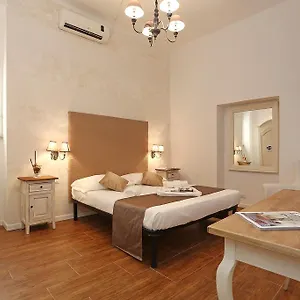 2* Maison d'hôtes Juno Pantheon