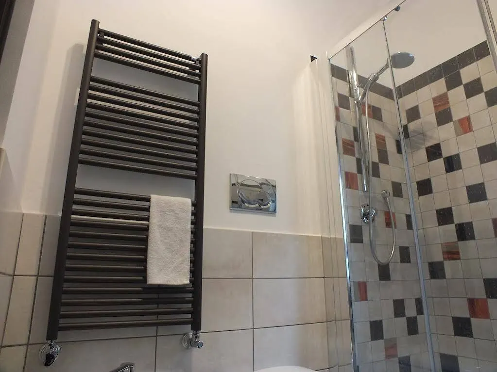 ***** Bed & Breakfast Romantic Holiday Rome B&B Italy
